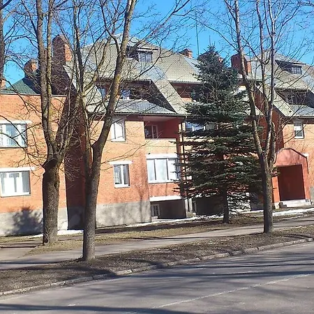 아파트 Near Border *