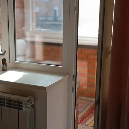 아파트 Near Border